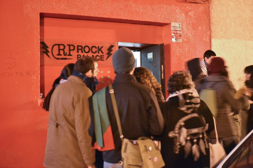 Acción de boicot en la madrileña sala Rock Palace, que se negó a cancelar el concierto de Shoshana patrocinado por el estado israelí.