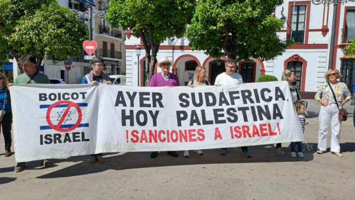 Manifestación en Lebrija por Palestina